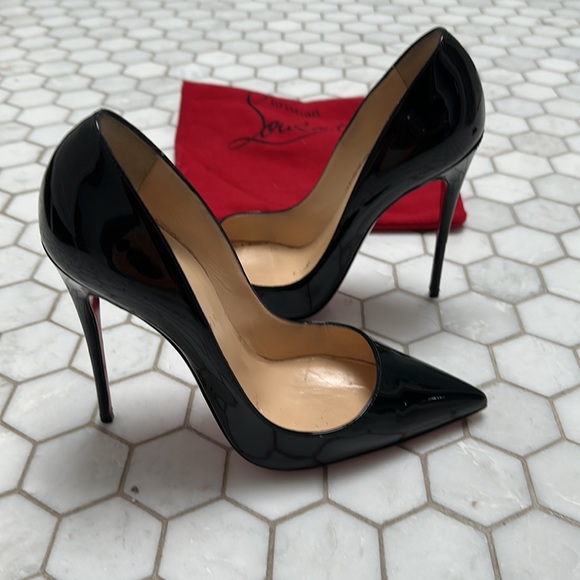 Christian Louboutin So Kate 120 Patent heels. Size 38 - Picture 3 of 8
